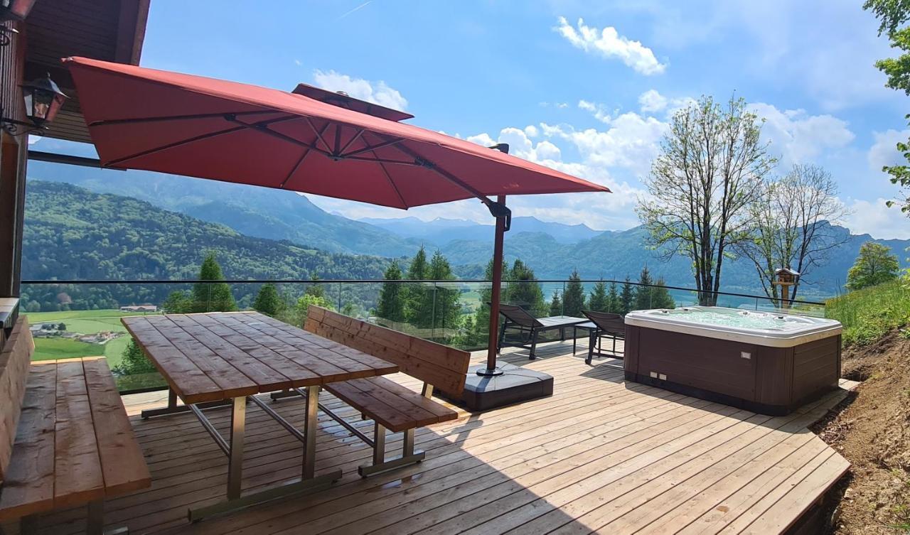 Ruhige Bergvilla In Alleinlage Am Mondsee Mit Seeblick Bergblick Und Whirlpool Innerschwand Екстер'єр фото